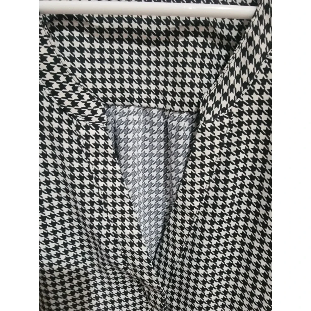 Torrid‎ Harper Blouse Black White Houndstooth Georgette Pullover Plus 3 / 3X